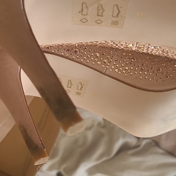 Shoes - Picture 8 of 8